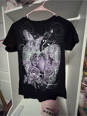 Black Girls' Graphic Tee with Purple Floral & Butterfly Design - Size S/M